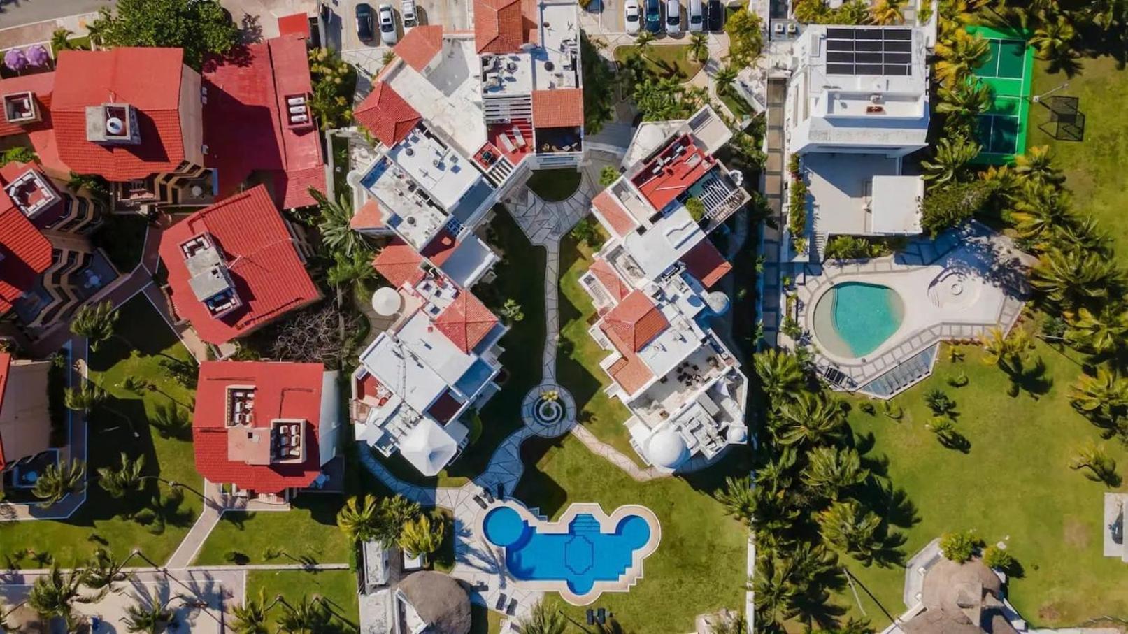 Zone Oceanside 2 Bedroom 2 Bath Apartment *