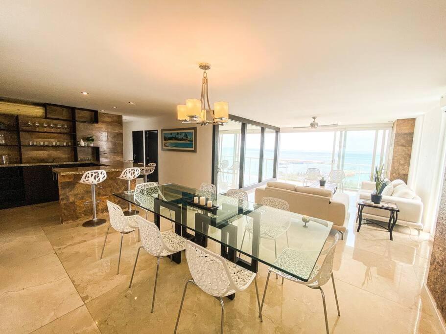Apartment Beachfront Luxury Facilities Amazing Location *