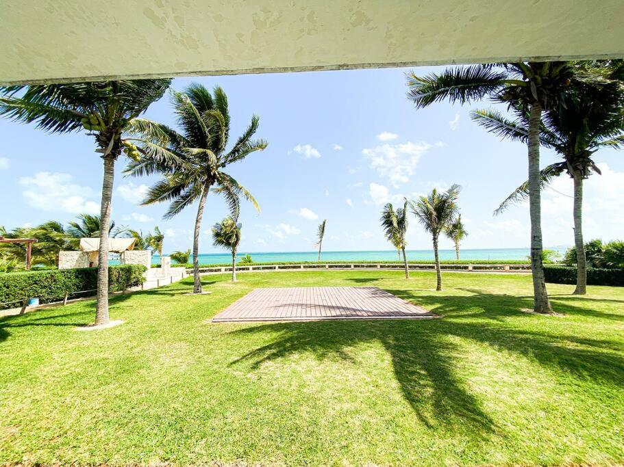 Beachfront Luxury Facilities Amazing Location Apartment *