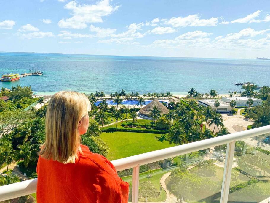 Beachfront Luxury Facilities Amazing Location Apartment *