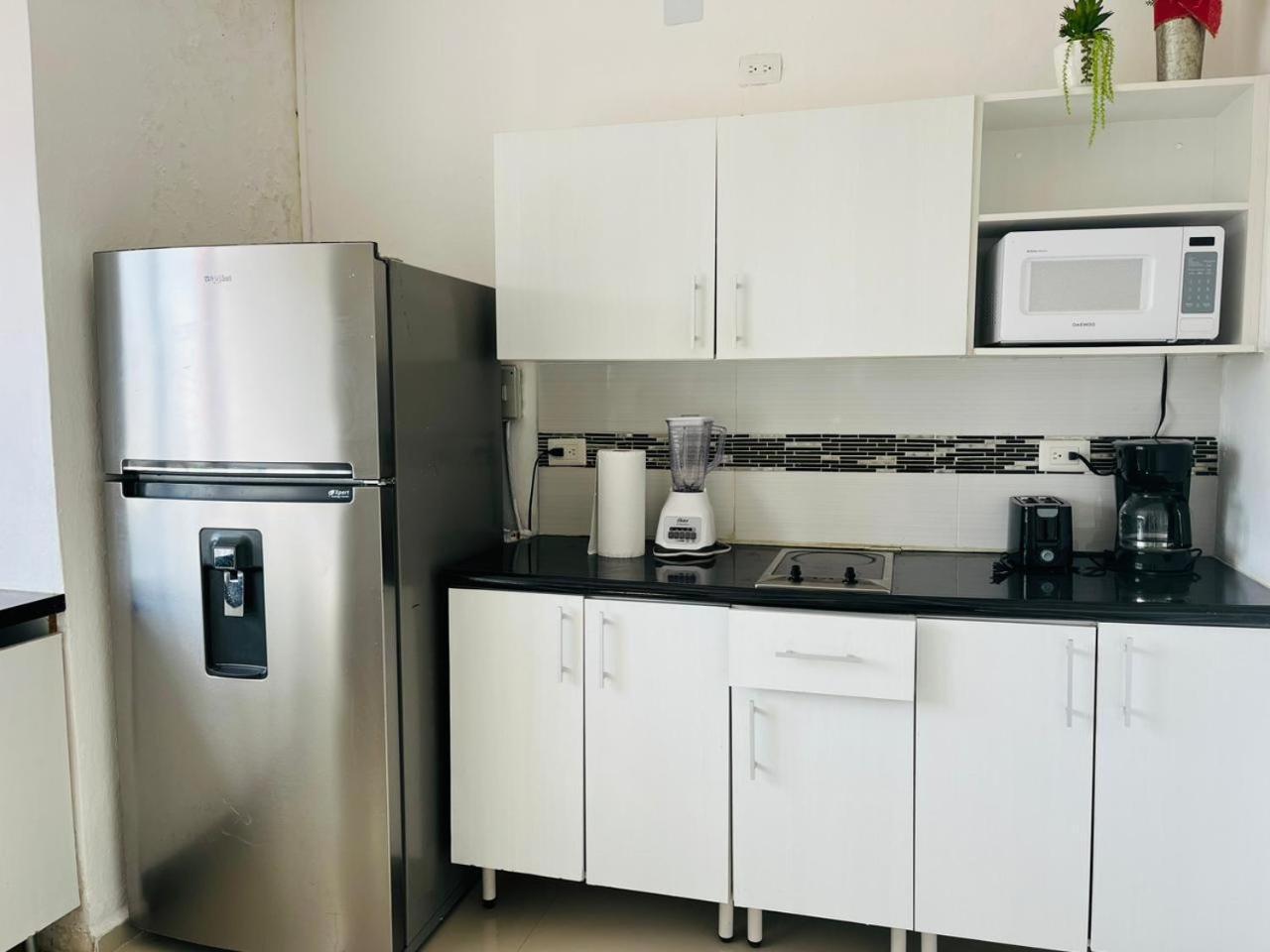 Downtown Perfect For Small Groups Holiday home