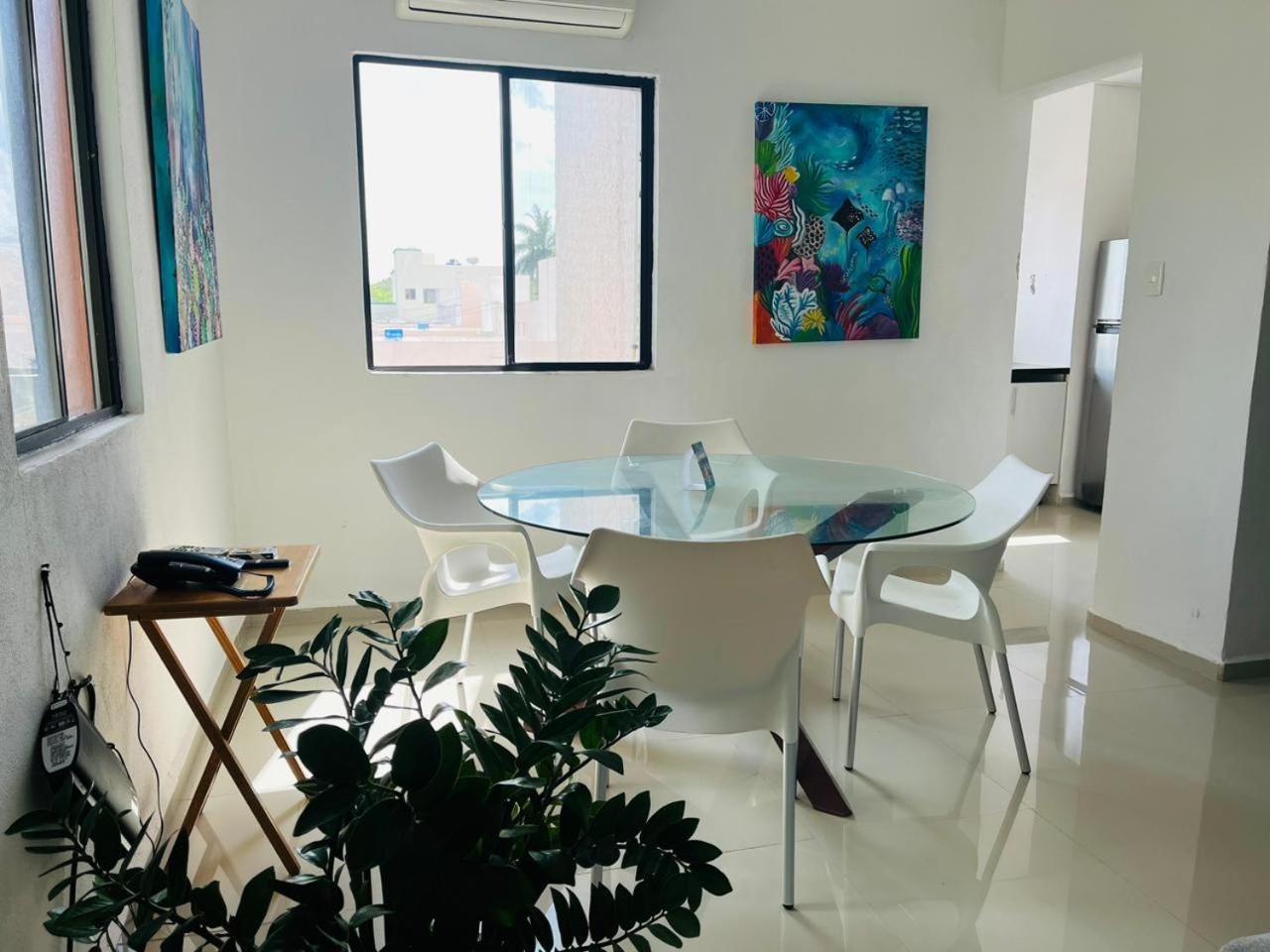 Downtown Perfect For Small Groups Holiday home
