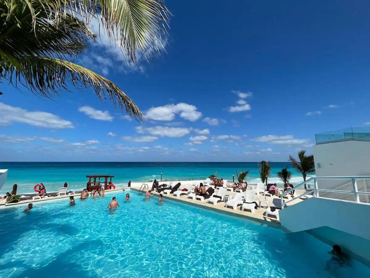 Encantadora Con Vistas Al Mar, Oleo Boutique - Oleo3103 - * Cancún