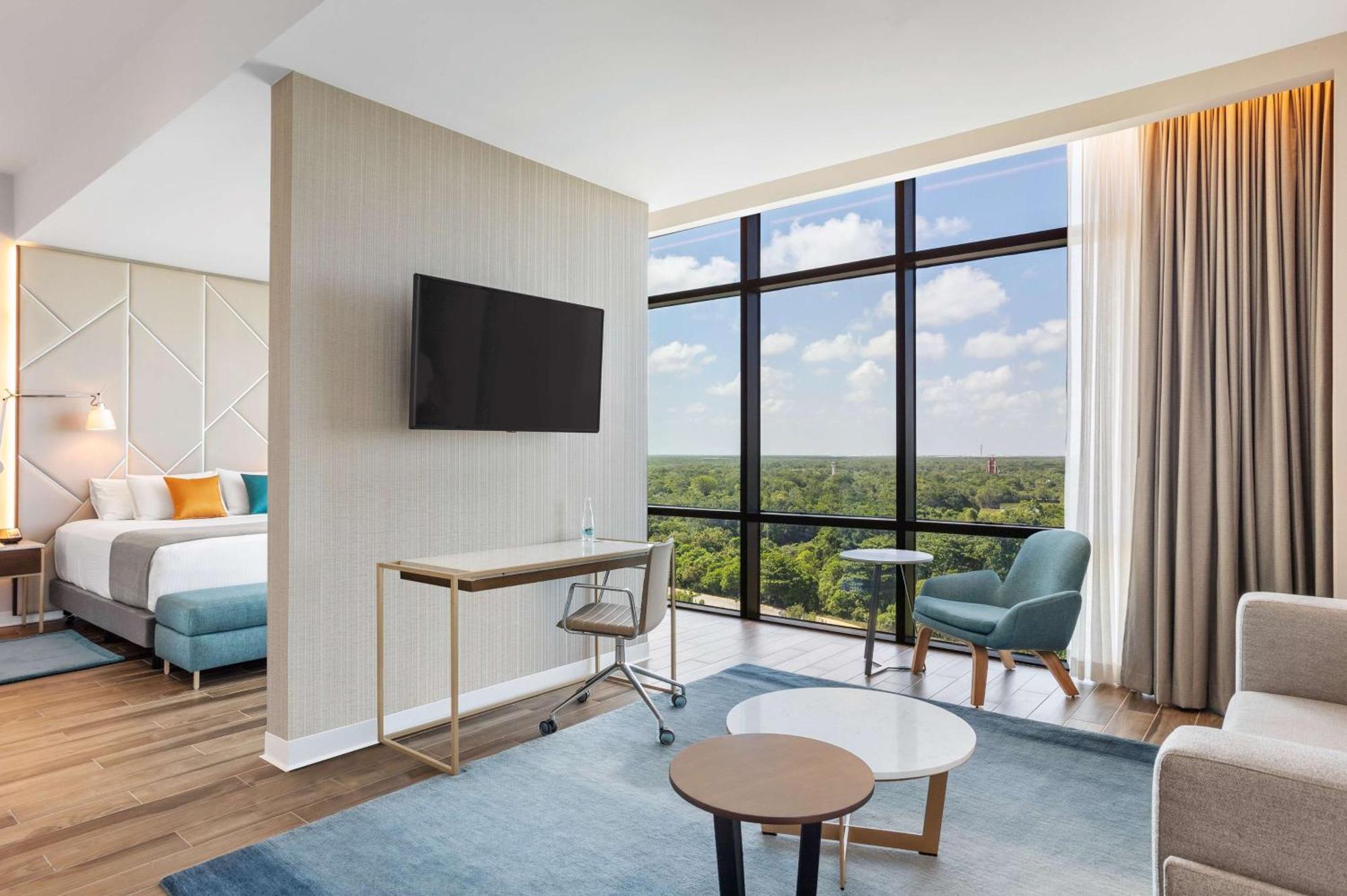 Avani Cancun Airport -previously Nh Cancun Airport- Hotel