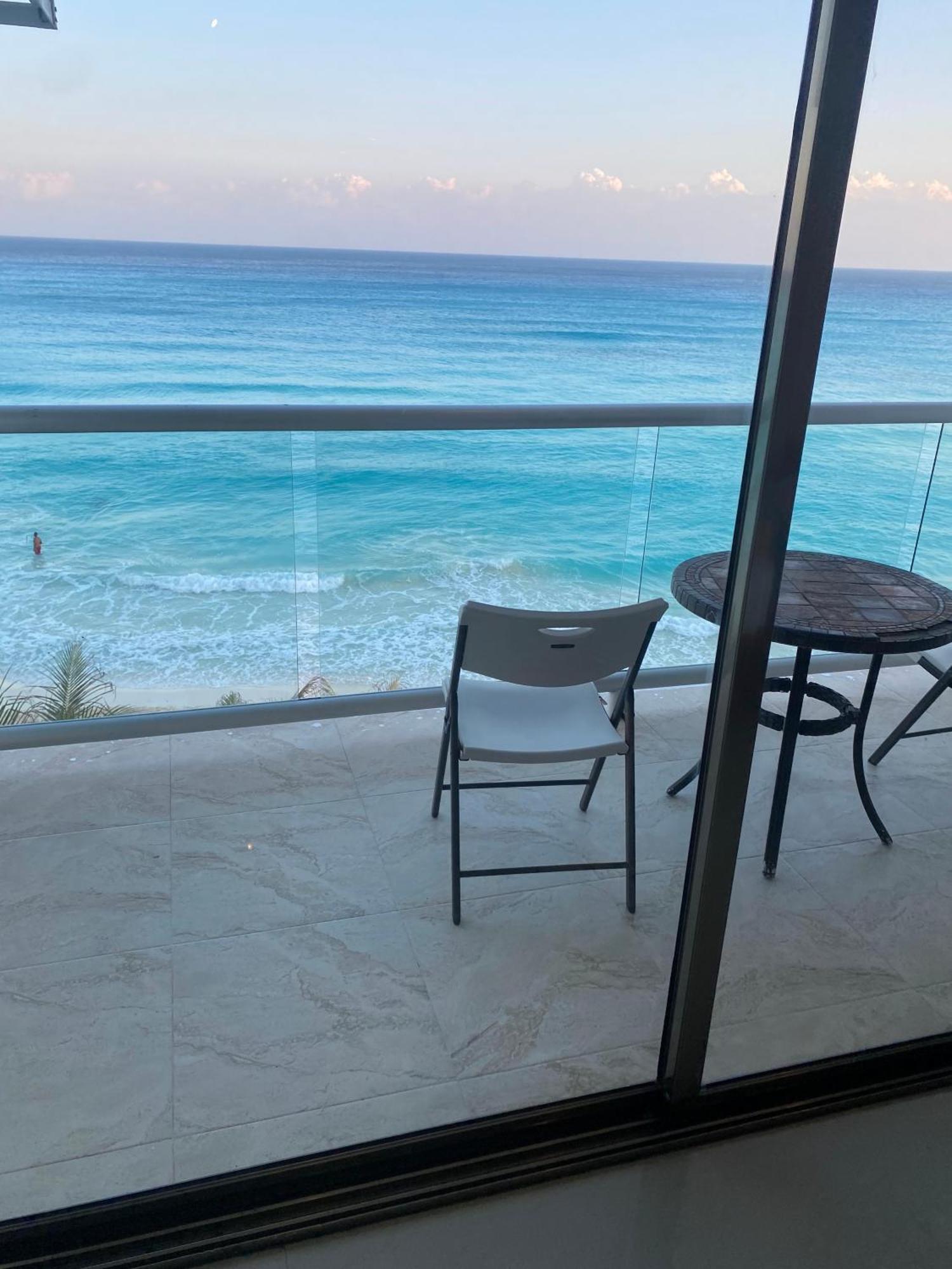 Apartment New Kristal Oceanfront - Best Location *