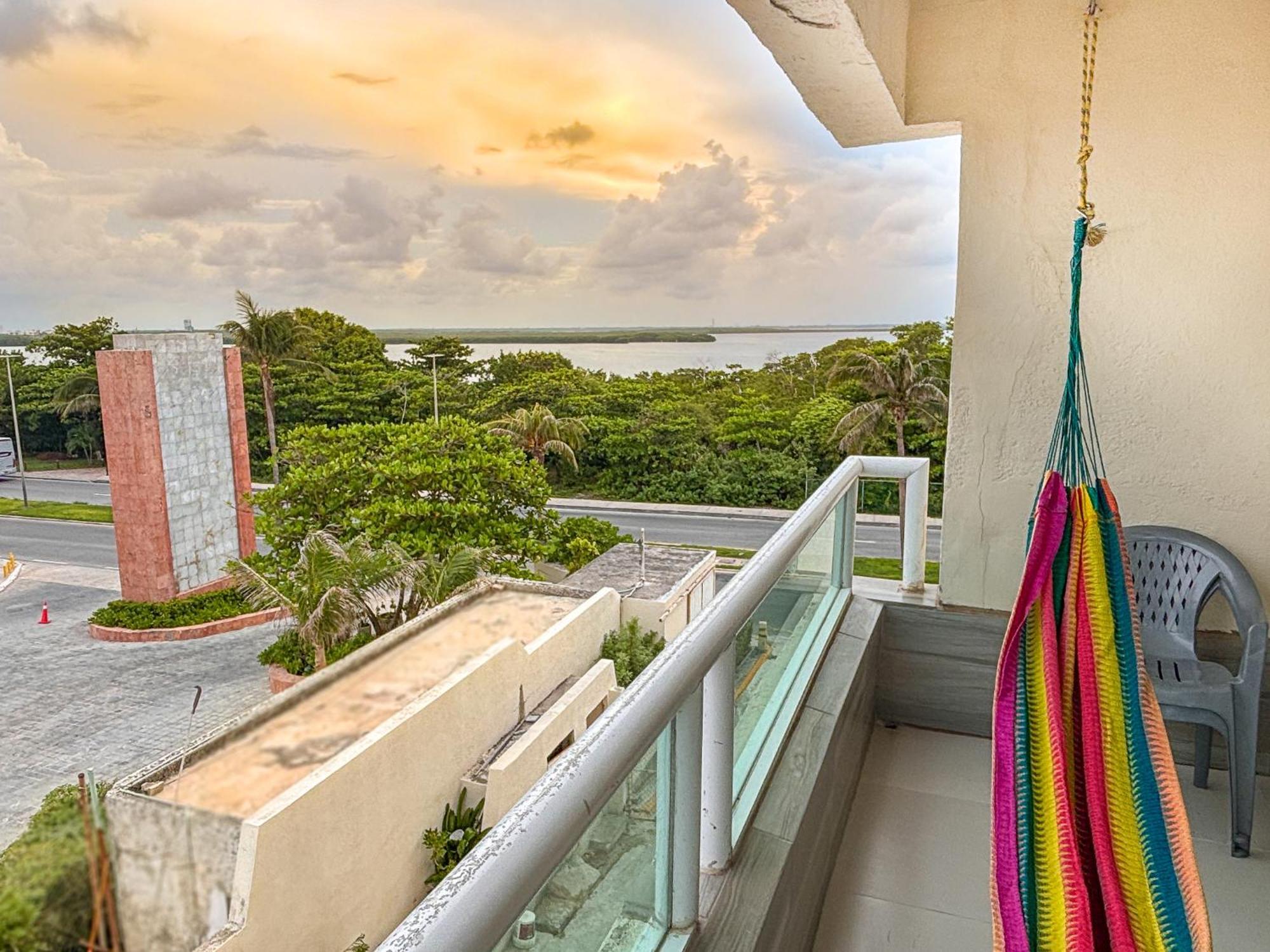 With Balcony And View, Brisas Zone, 1 Bedroom * Cancun
