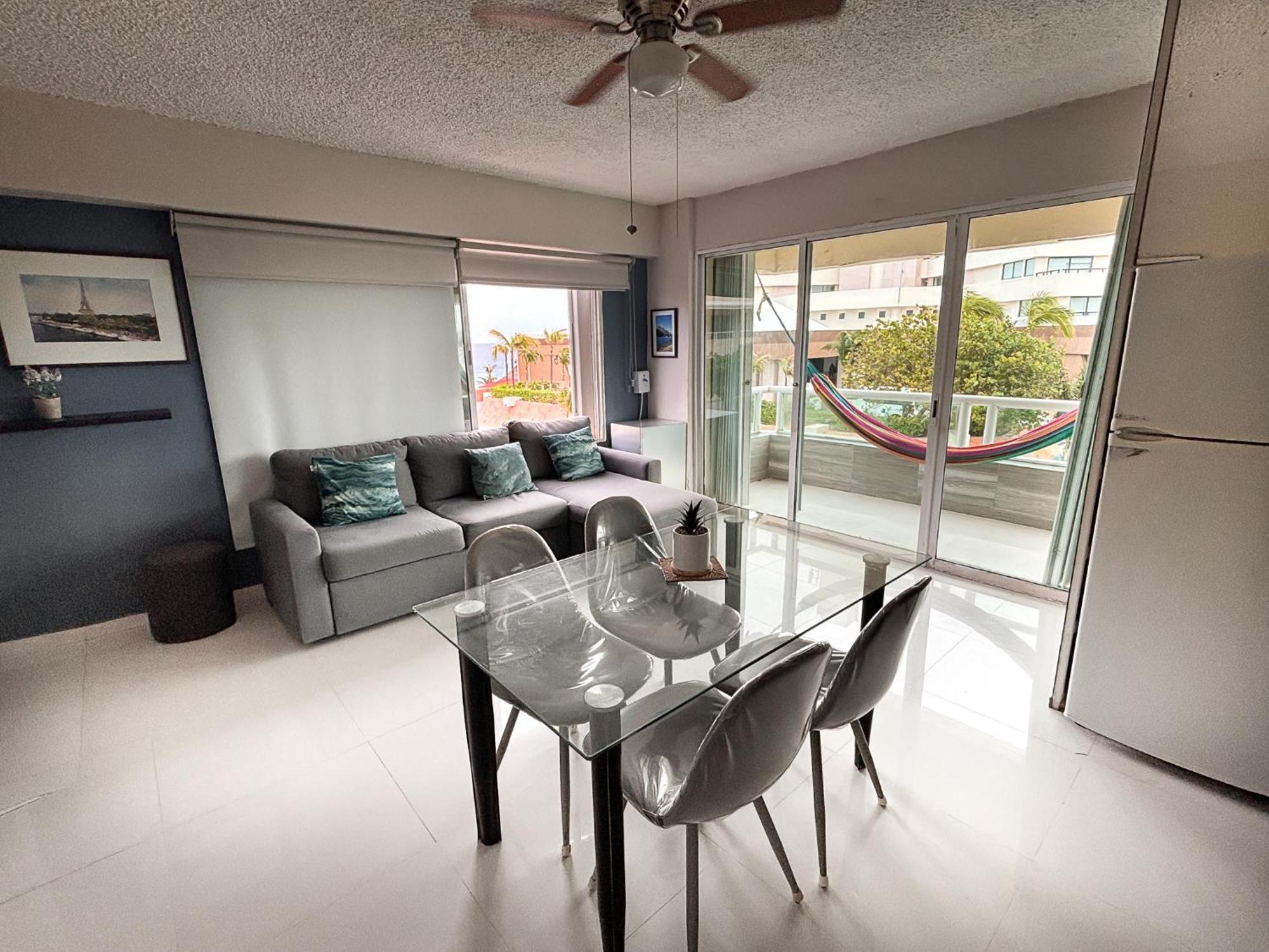 Apartment With Balcony And View, Brisas Zone, 1 Bedroom *