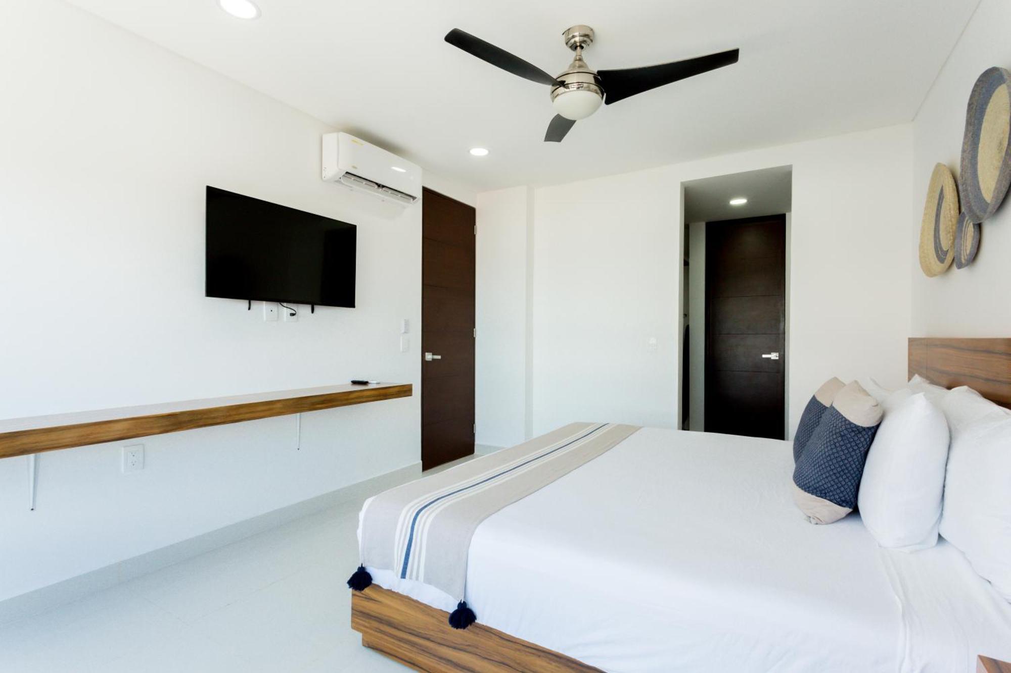 Departamento En Zona Hotelera Con Acceso A Alberca En Rooftop
