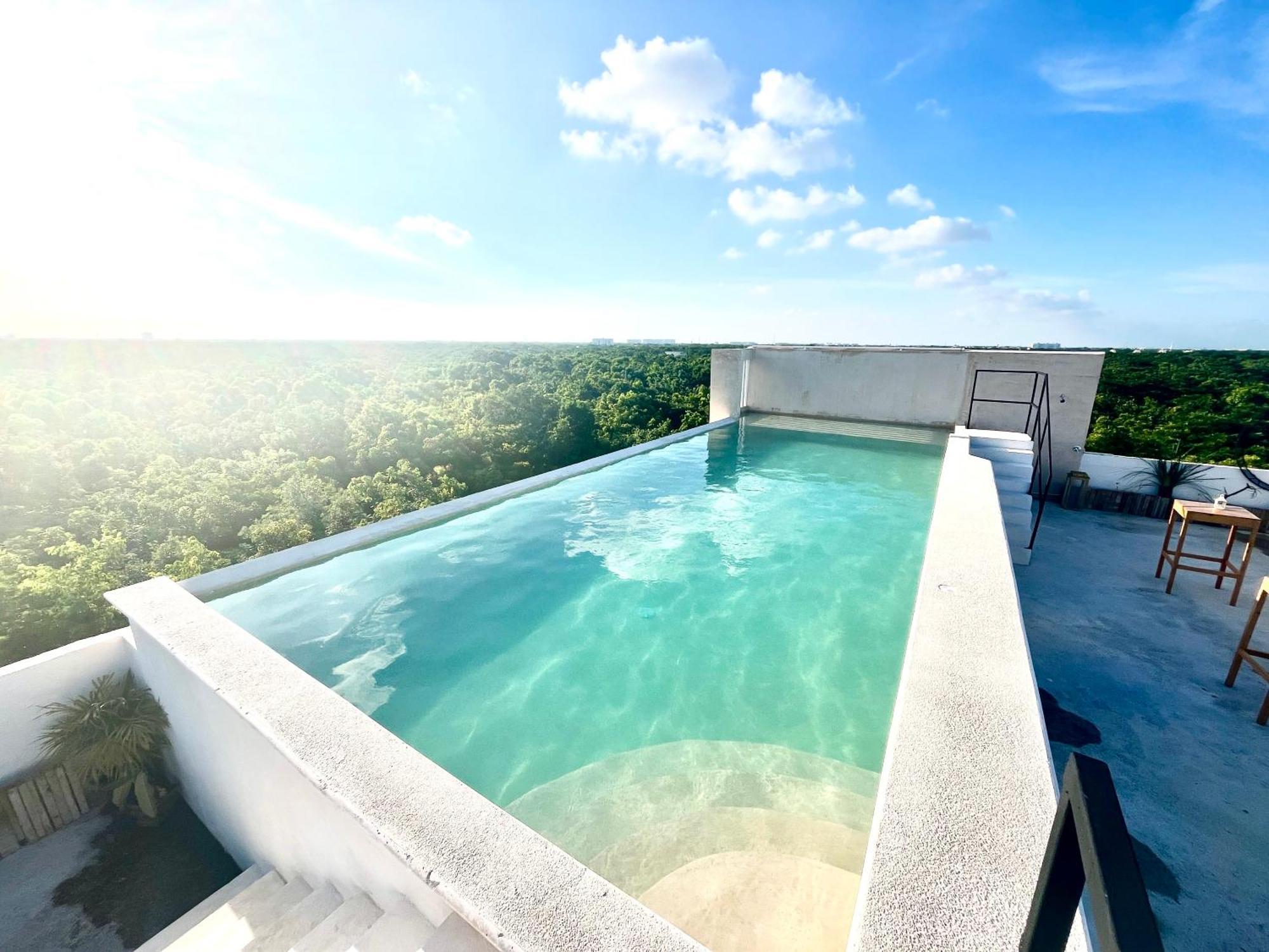 Urban Jungle Collection Apartment Cancún