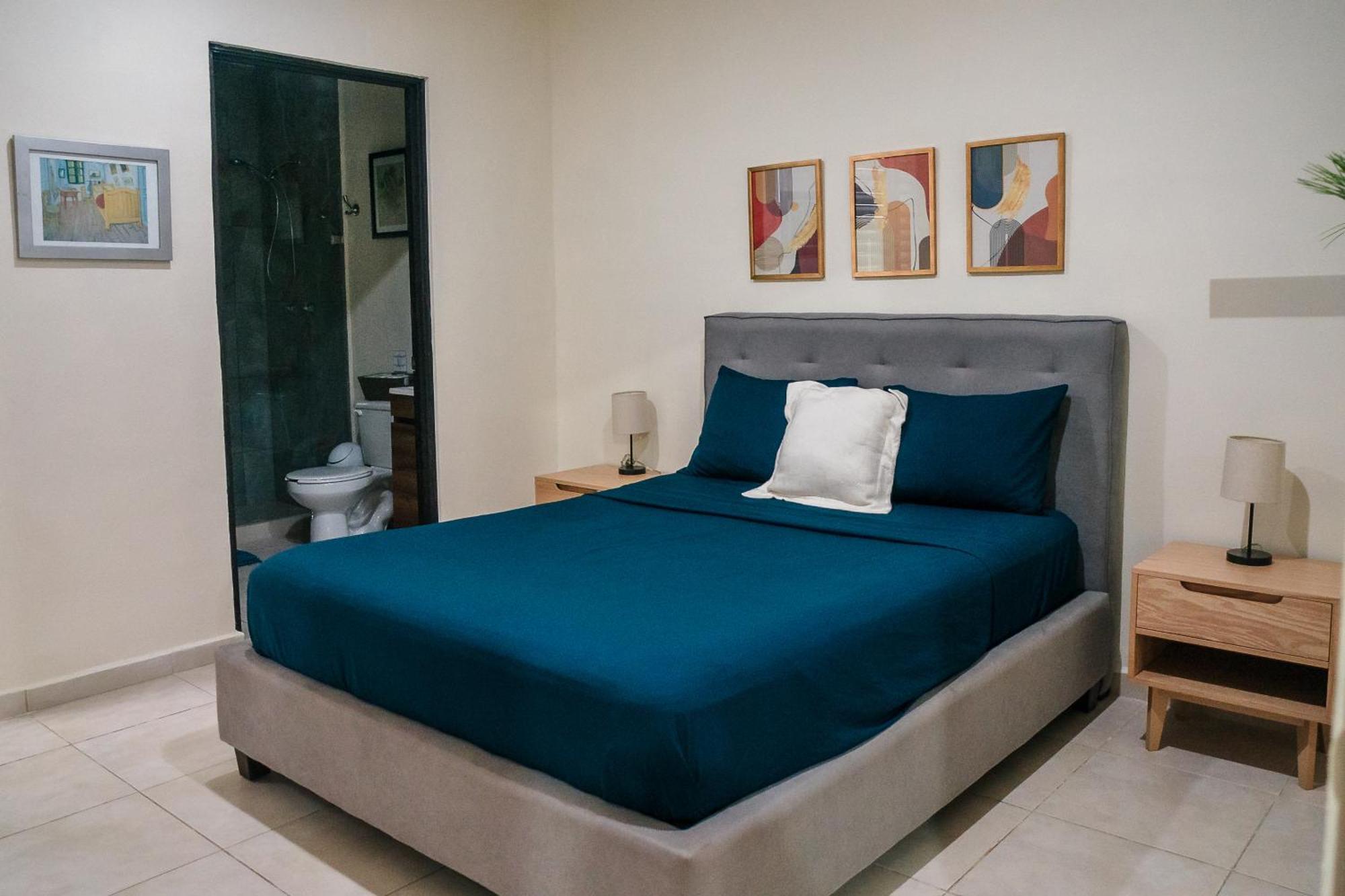 Apartamento Departamento Planta Baja, Junto A La Alberca En Cancún