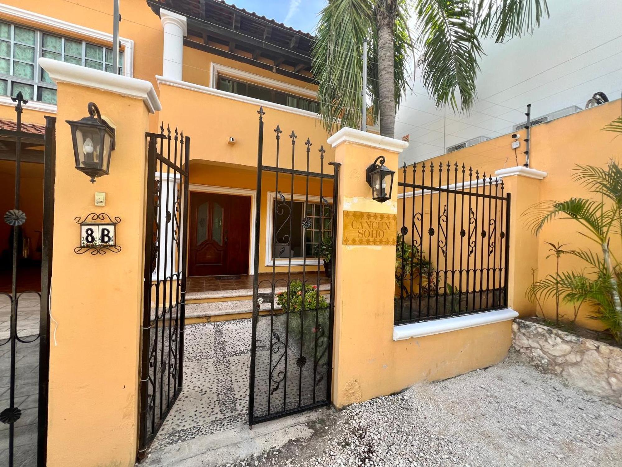 Cancun-soho Bed & Breakfast