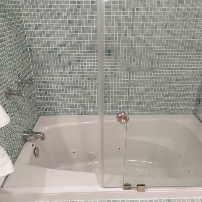 Casa-piscina-3hab-bano Privado-wifi 50 Mbps-tina Cancun