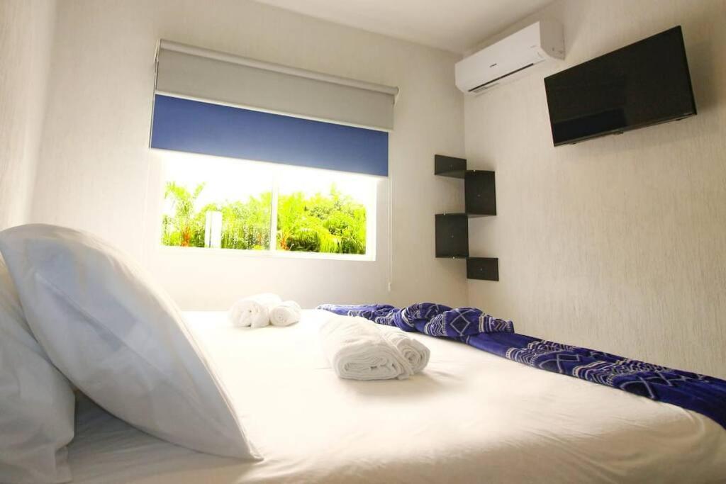 Casa-piscina-3hab-bano Privado-wifi 50 Mbps-tina Holiday home Cancun