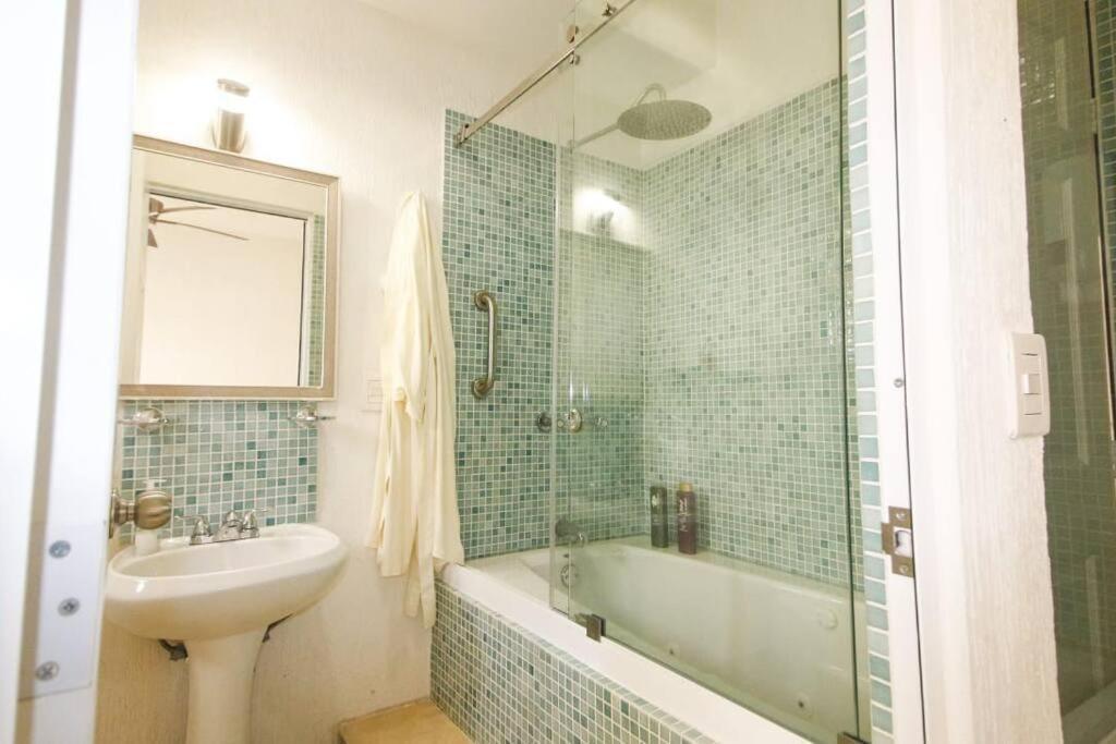 Casa-piscina-3hab-bano Privado-wifi 50 Mbps-tina * Cancun