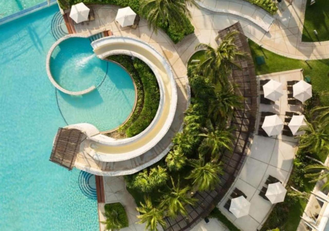 Enjoy The White In A 1bd Vacation Onsite Infinity Pool, Spa, And Mini Golf Ferienhaus *