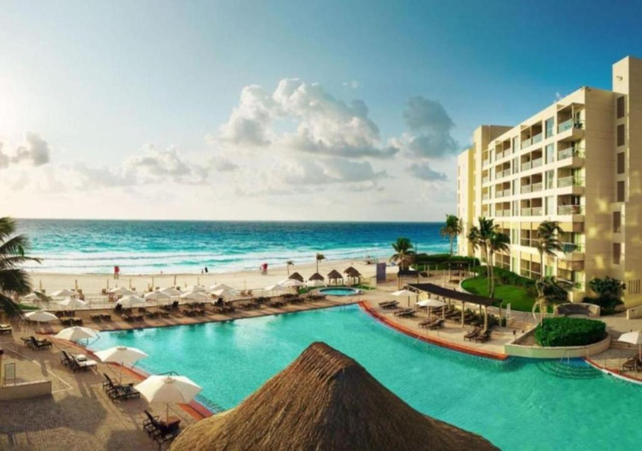 Enjoy The White In A 1bd Vacation Onsite Infinity Pool, Spa, And Mini Golf Holiday home