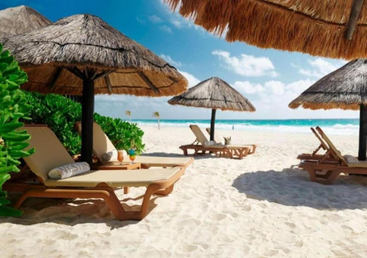 Enjoy The White In A 1bd Vacation Onsite Infinity Pool, Spa, And Mini Golf Holiday home Cancun