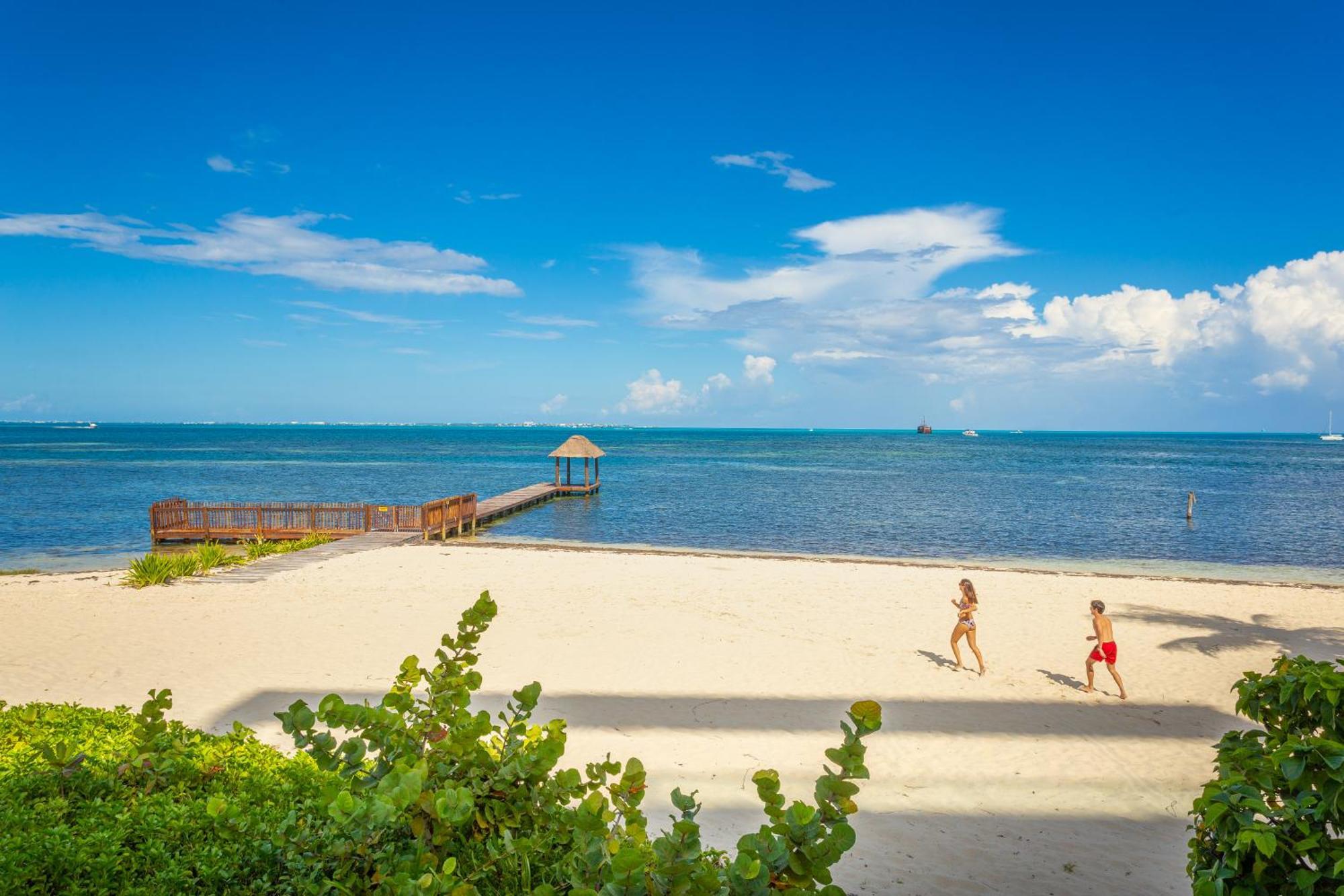 Aparthotel Naima Luxury Beachfront (adults Only)
