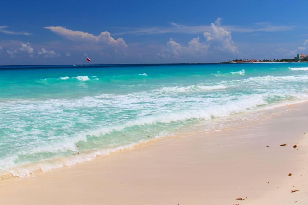 - Steps To And Water Fun * Cancun