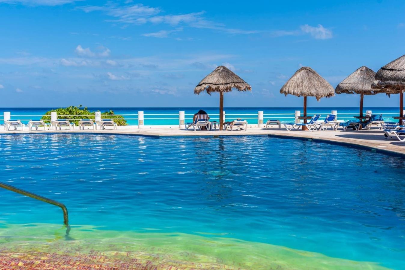 Ocean View, 2 Bedrooms, King Beds Apartment Cancun