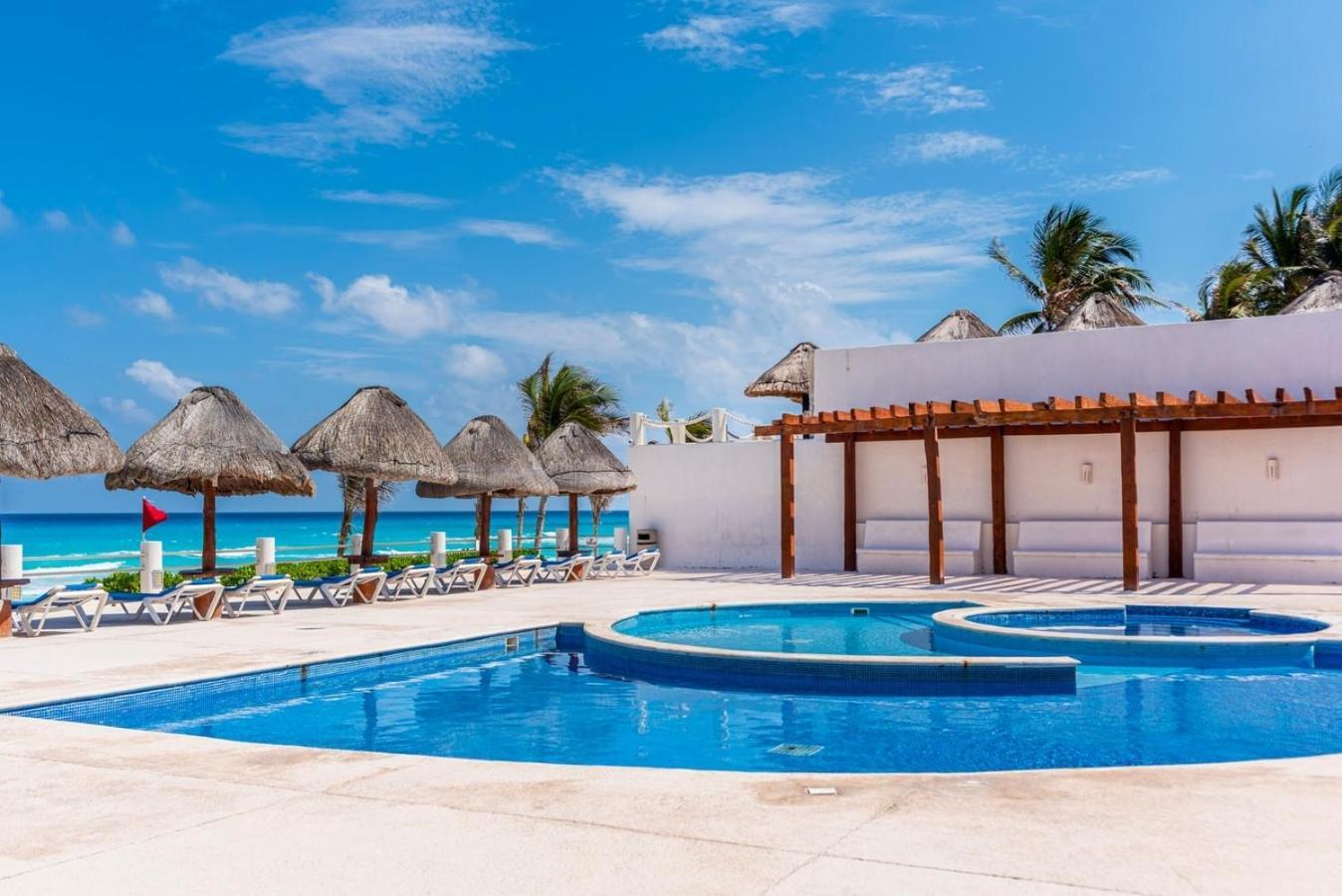 Ocean View, 2 Bedrooms, King Beds * Cancun