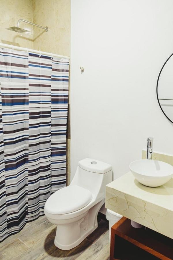2 Bedrooms, Ocean View Balcony Apartment