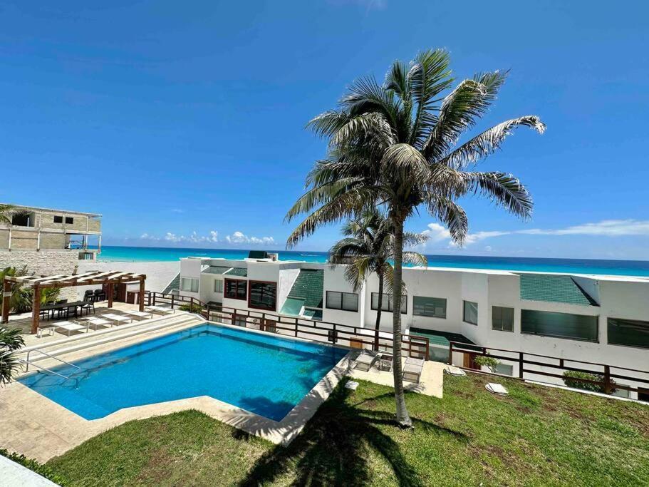 Apartment Deluxe Beachfront 4b Cancun