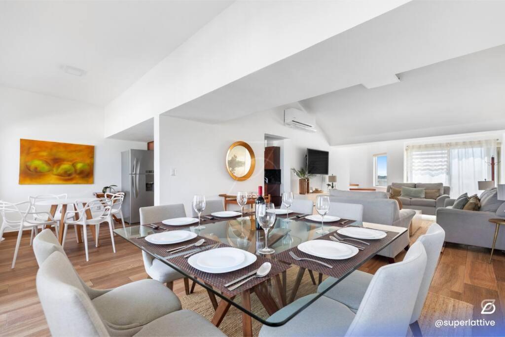 Apartment Deluxe Beachfront 4b Cancun