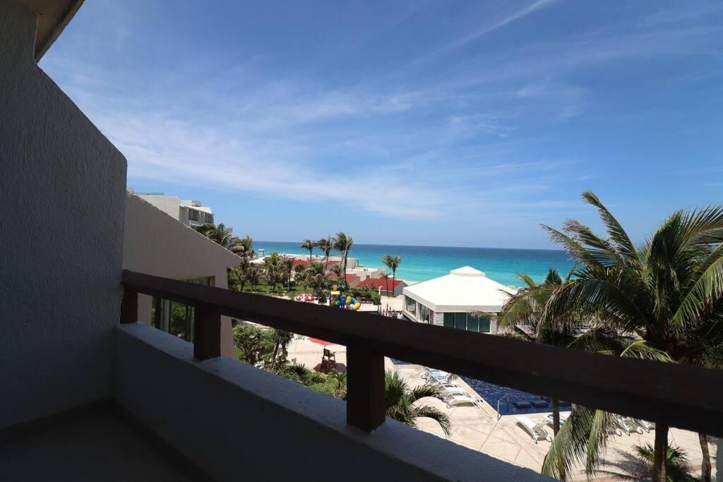 Comfort And Sea View With Balcony Cancun