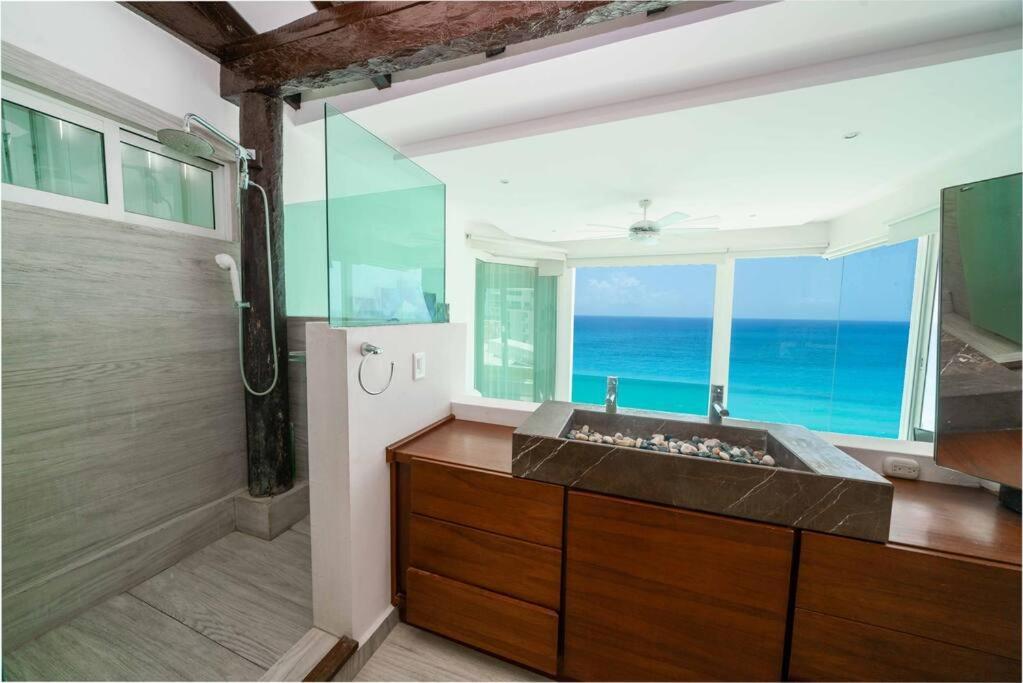 Villa Oceanview Penthouse With Jacuzzi At Zone