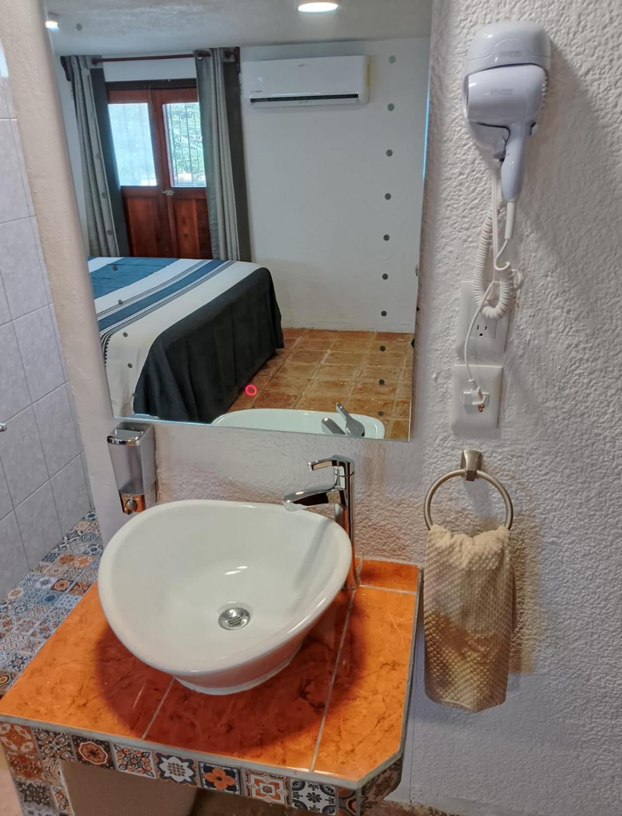 Casa Nance Uxmal Familiar Homestay *
