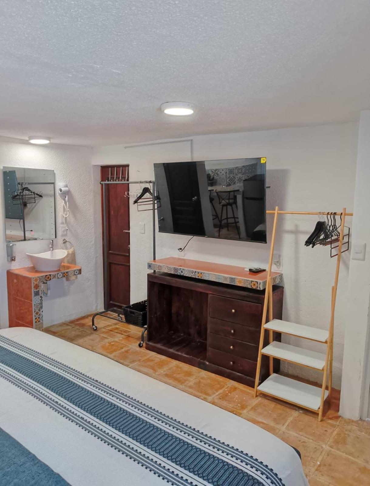 Casa Nance Uxmal Familiar Homestay Cancun