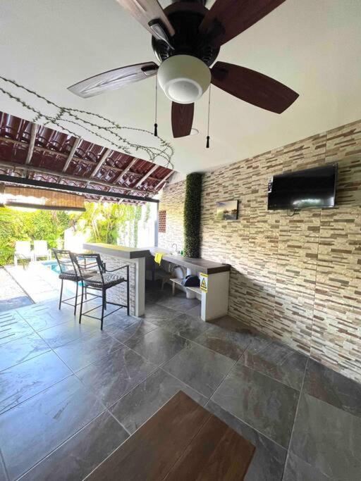 Casa Mas 20 Personas Con Alberca En Su Interior Holiday home