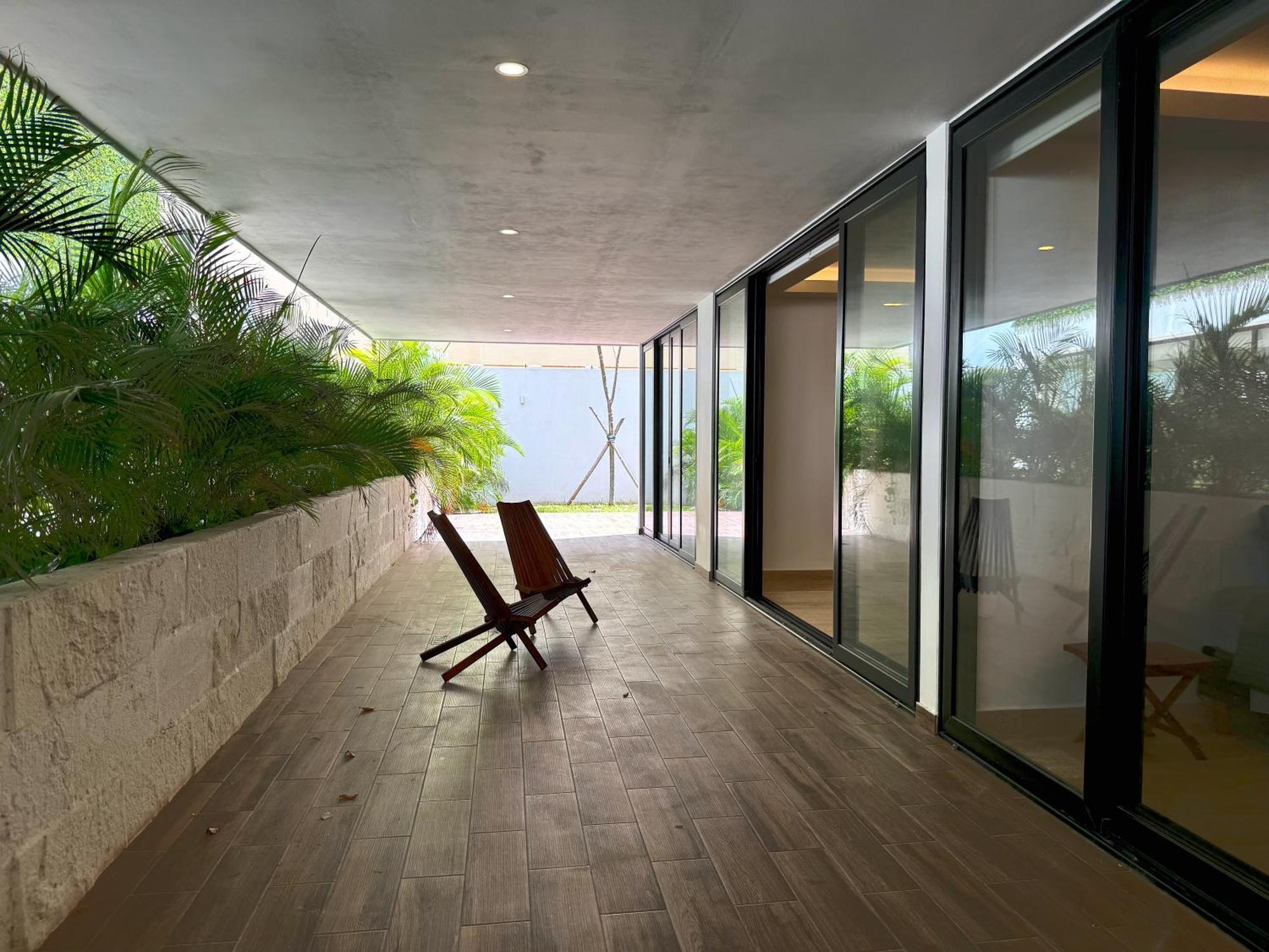 Lovely & New! Super Location Apartment *