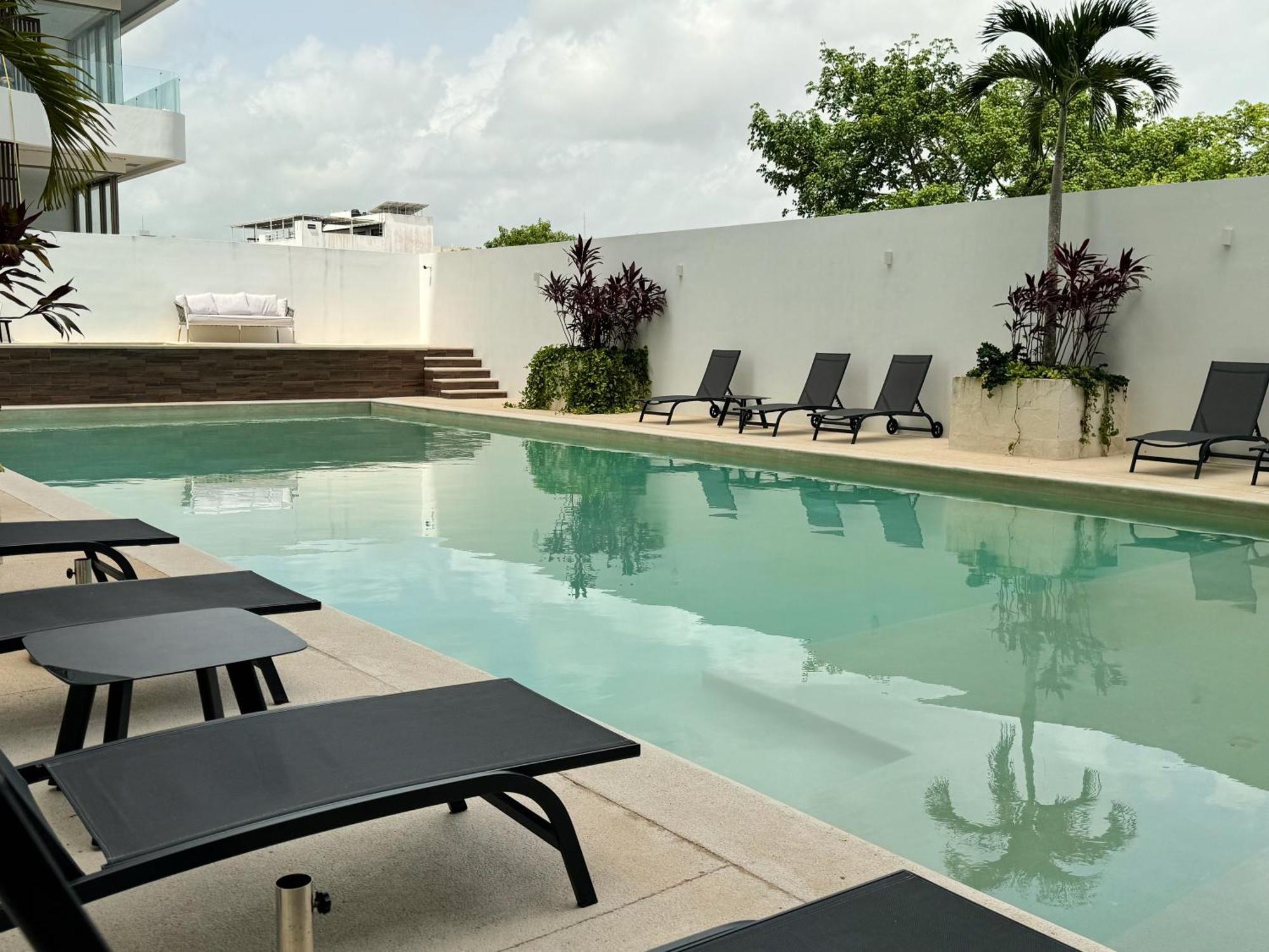 Lovely & New! Super Location Apartment