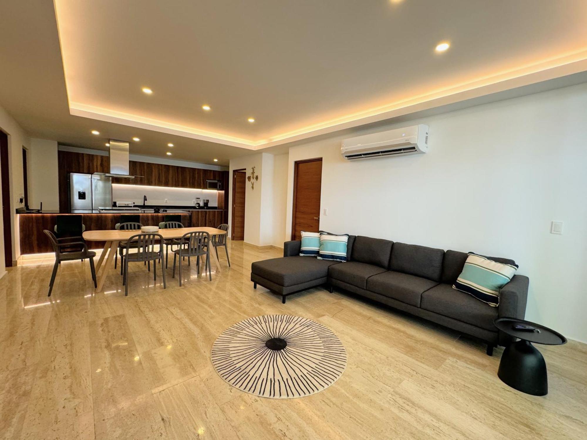 Lovely & New! Super Location Apartment *
