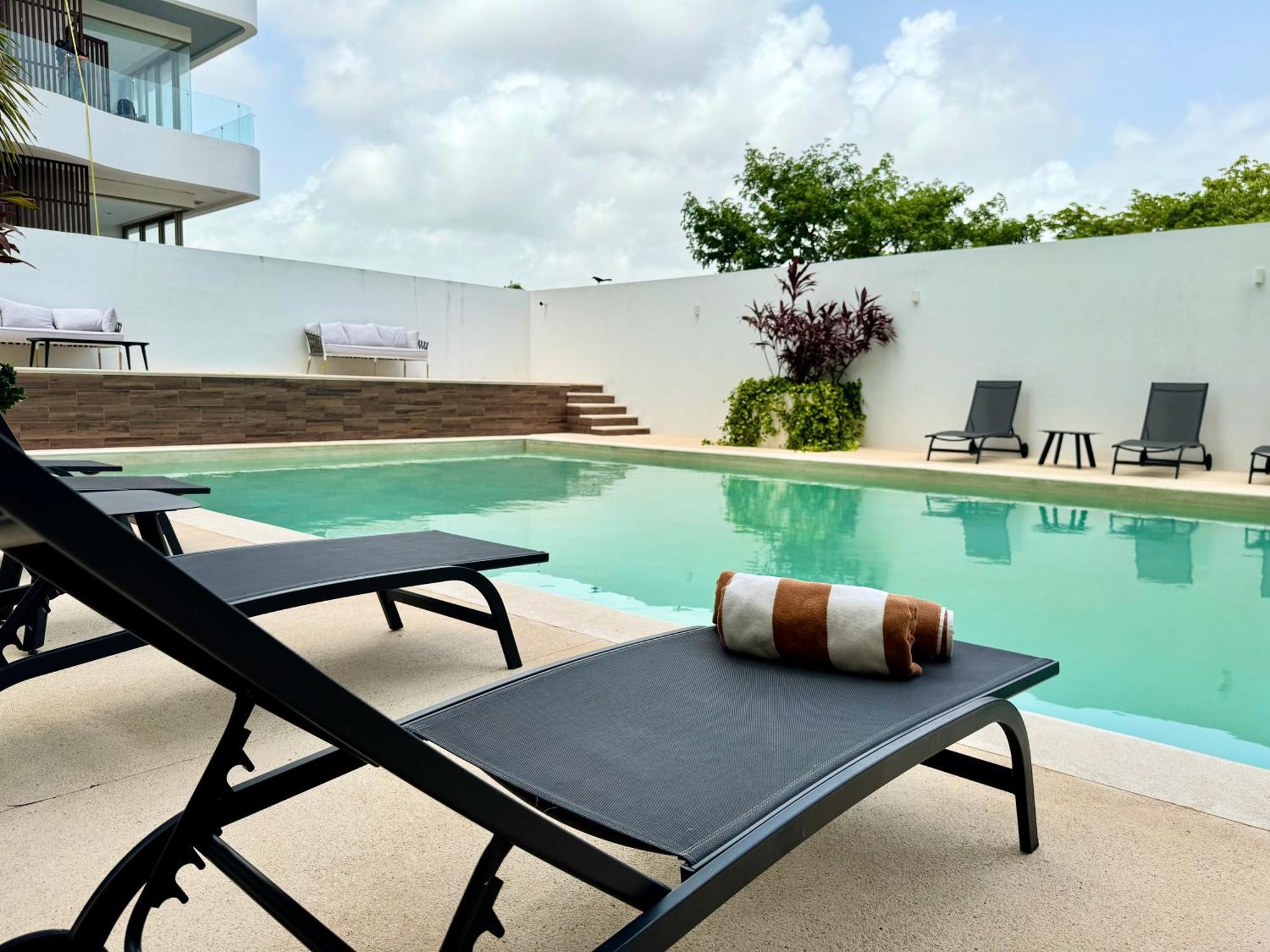 Lovely & New! Super Location Apartment Cancun