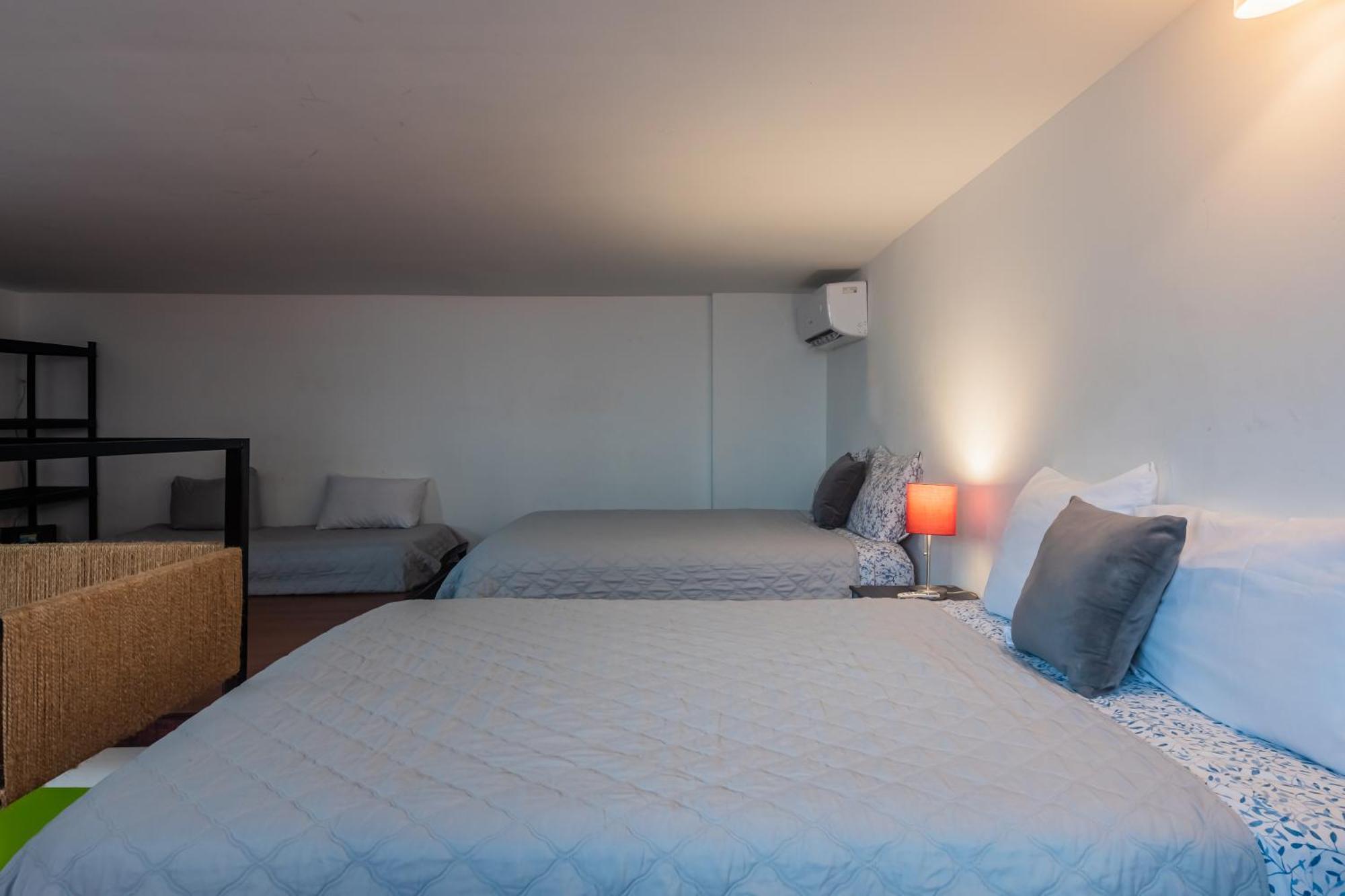 - Zone Apartment *