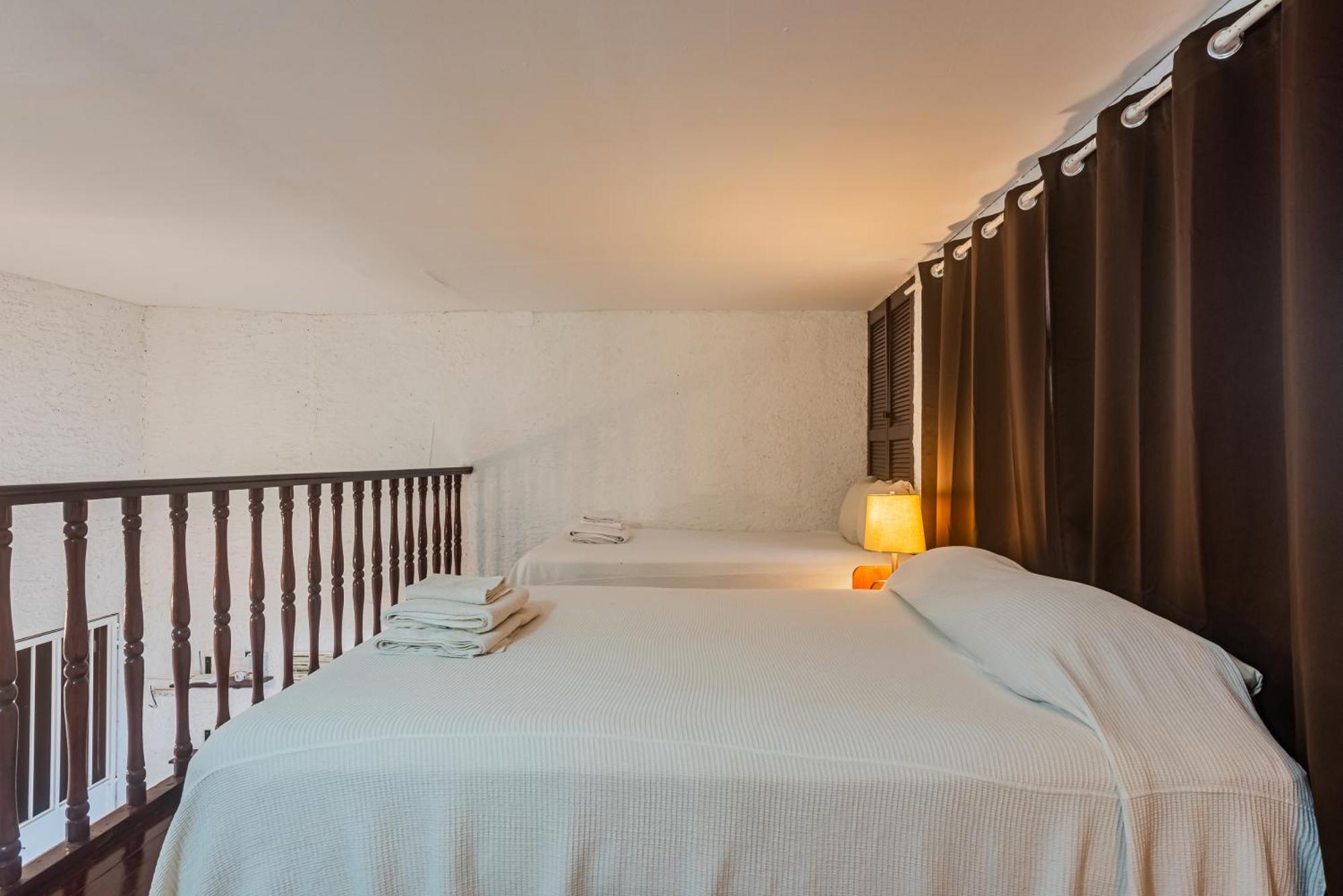 - Zone Apartment