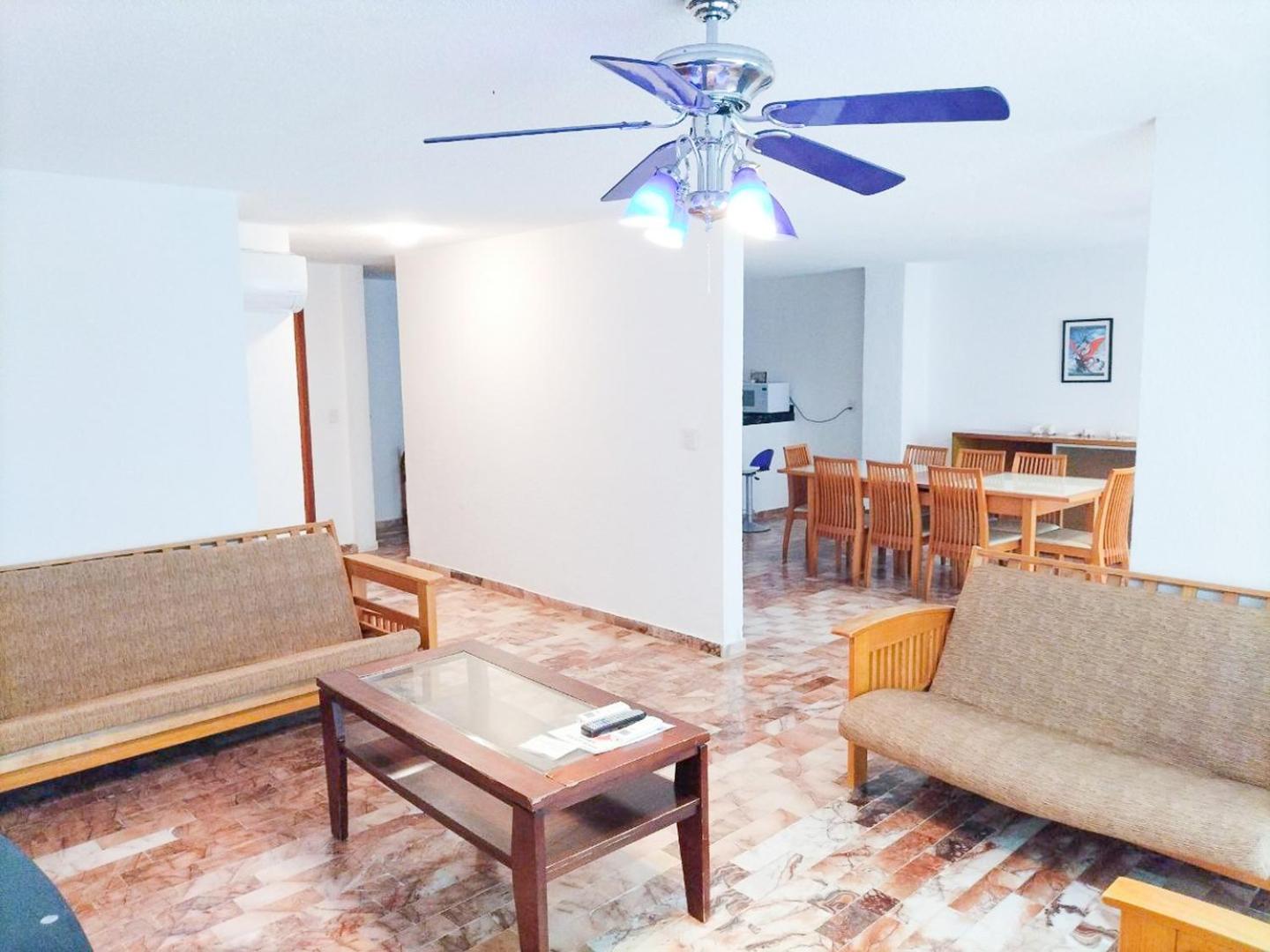 Apartment Ocean View, 3 King Beds, Balcony *