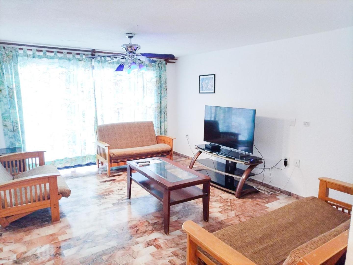 Ocean View, 3 King Beds, Balcony Apartment *