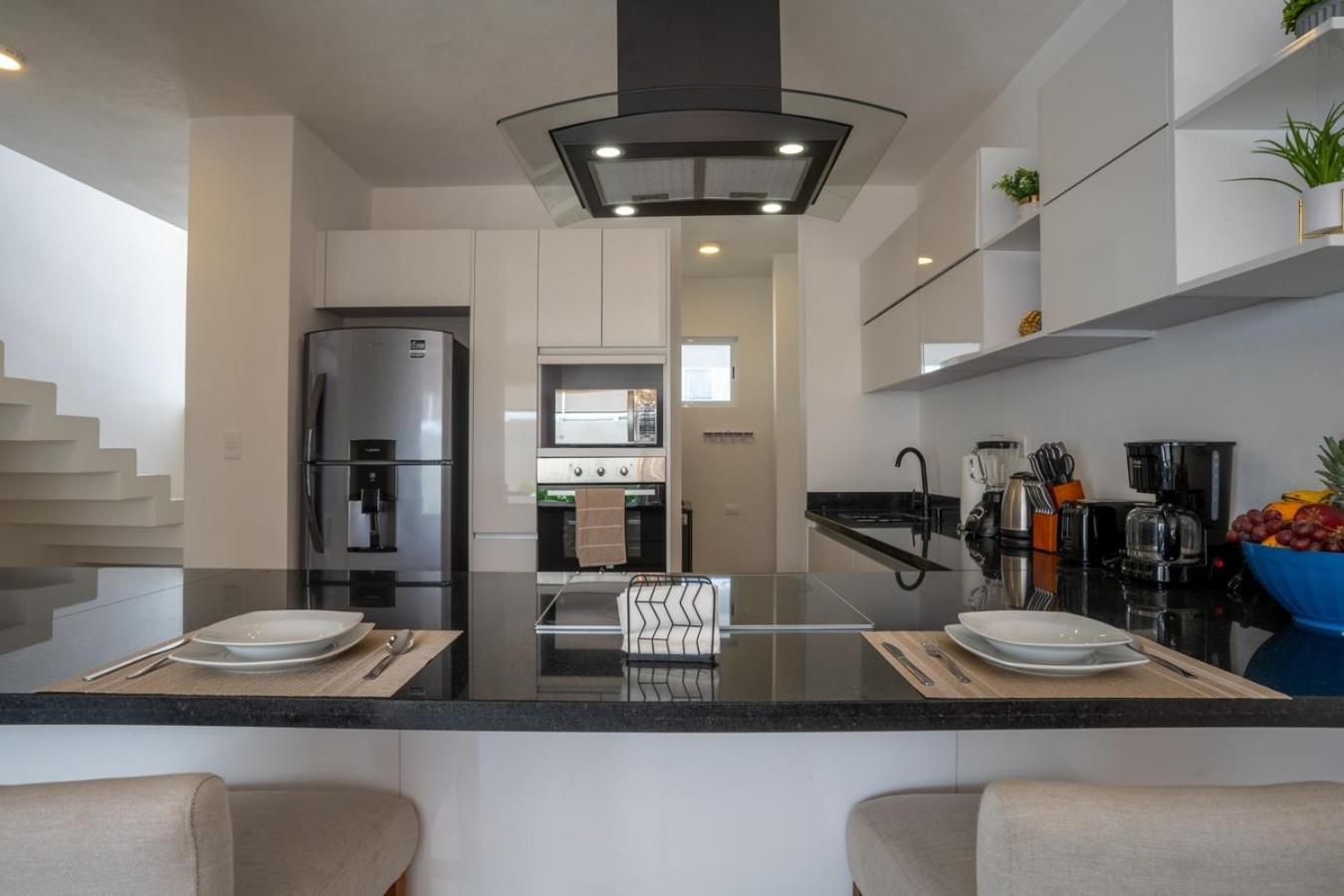 Holiday home 3br Modern House Located In Downtown's Heart