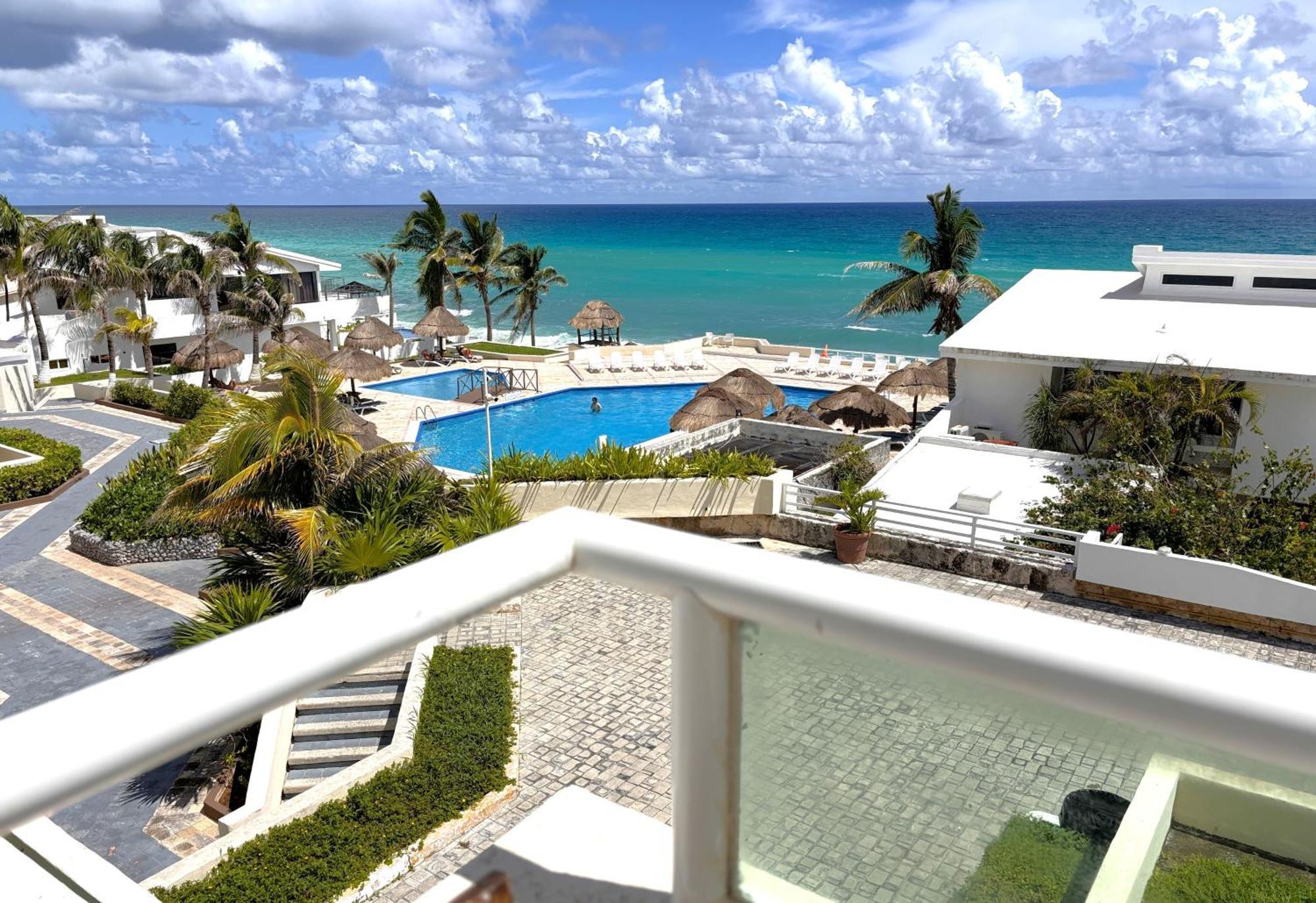 On The With Terrace Ocean View, Brisas 01 By & Ocean Apartamento