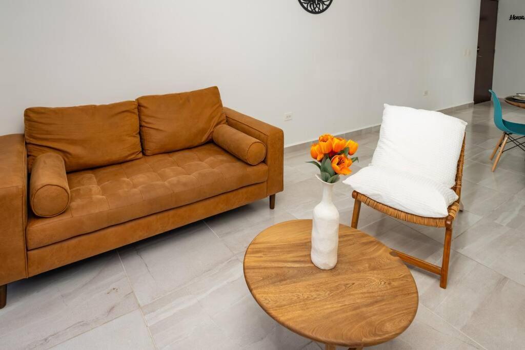 Acogedor Con Amenidades Unicas En Long Island Apartment *