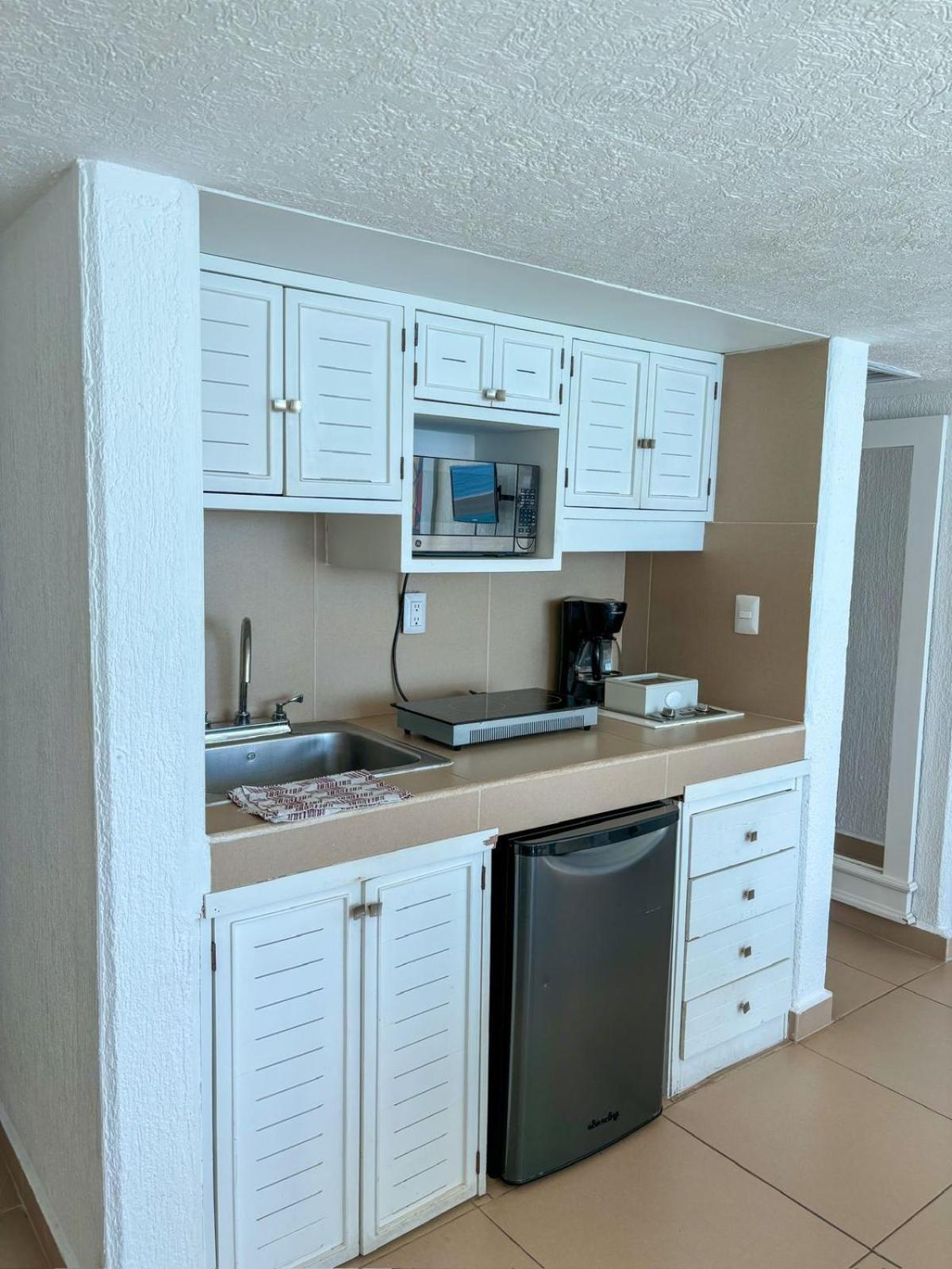 In View Apartment *