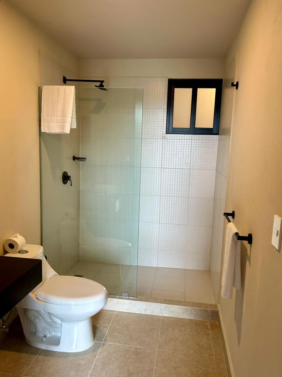 New Centric 1br With Gym & Pool Apartment *