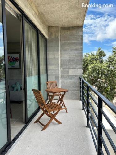 New Centric 1br With Gym & Pool Apartment *