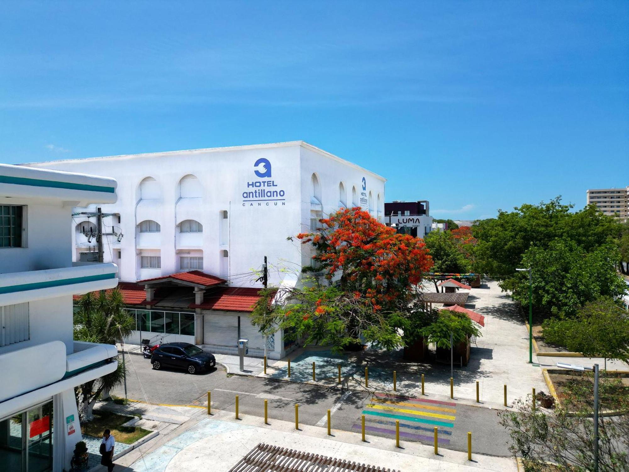 Antillano Hotel 3*
