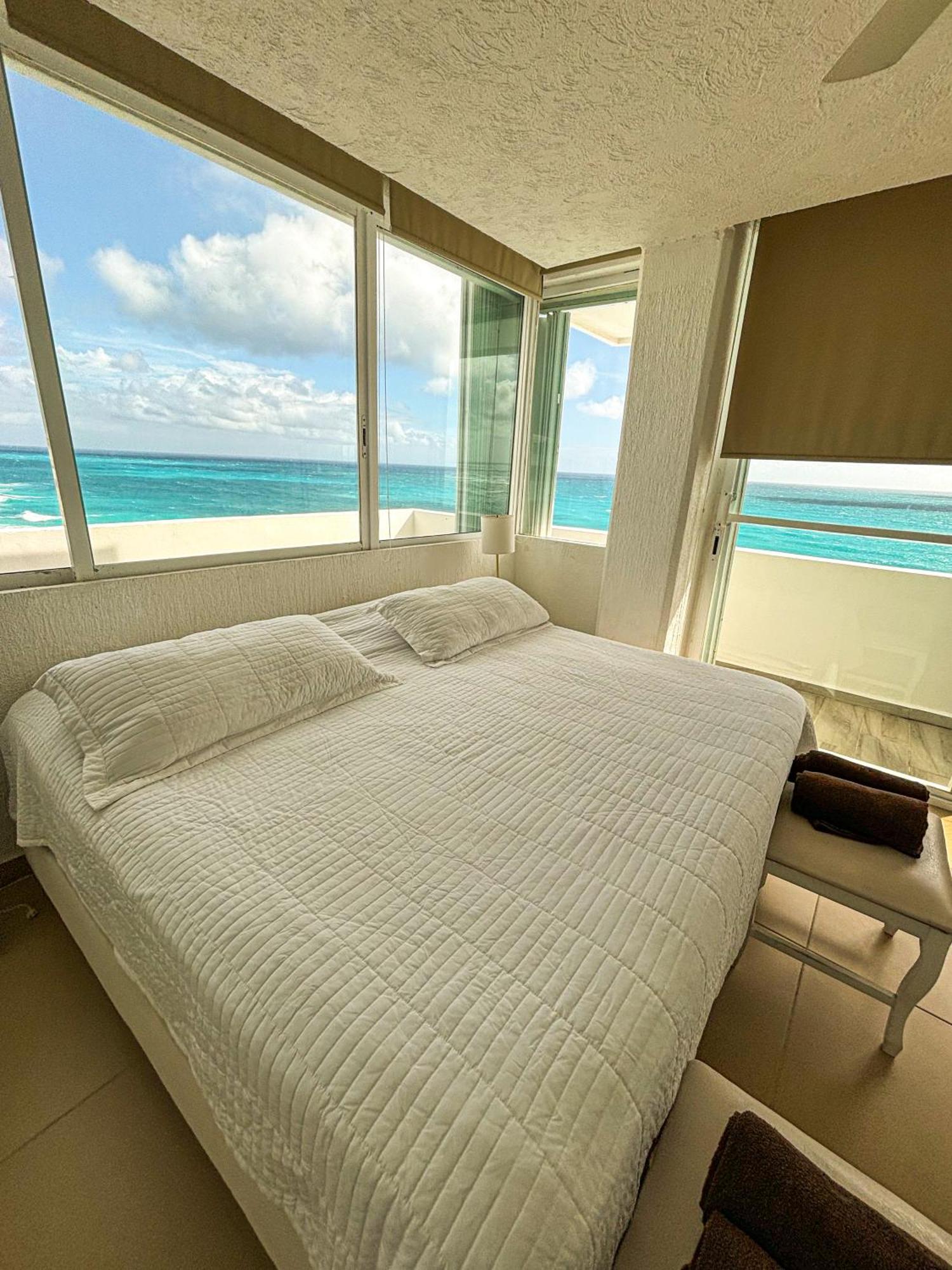 Apartment In View