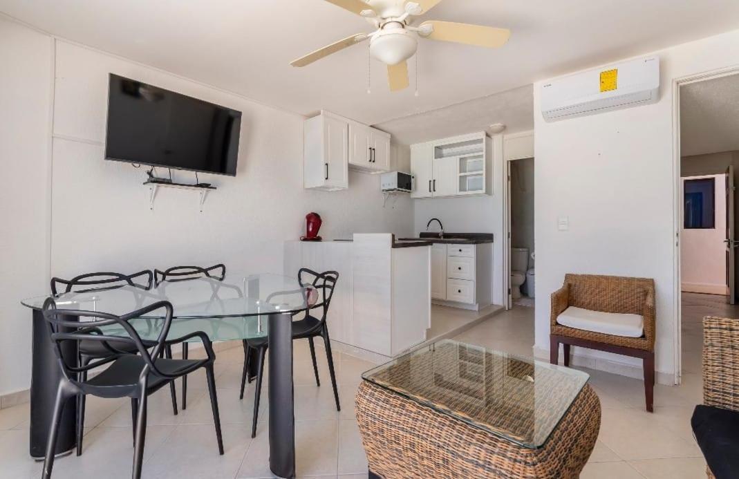Ocean View Front Apartment